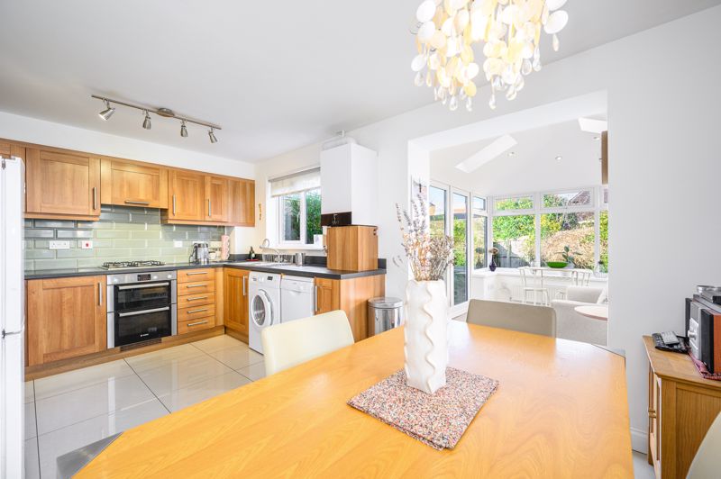 Kitchen- click for photo gallery
